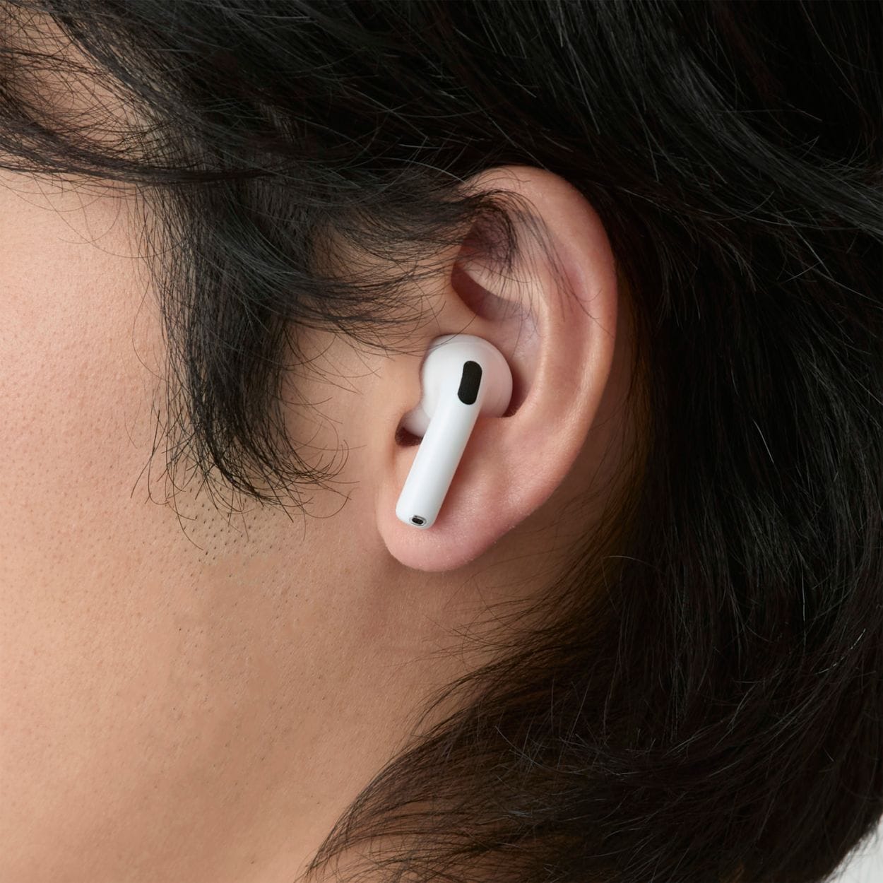 GR AirPods (4)p CzJo[ AVA-AP06CCR