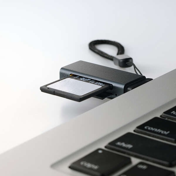 GR USB-A }[J[h[_[(UHS-I) MR3-D20BK