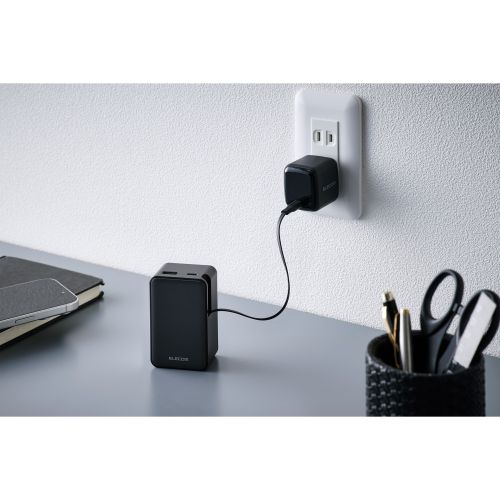 �G���R��&nbsp;������莮�P�[�u����̌^���o�C���o�b�e���[(10000mAh/35W)&nbsp;DE-C82L-10000BK